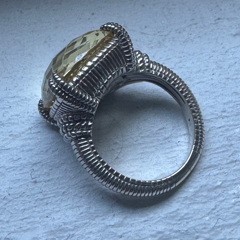 Judith Ripka cocktail ring - Picture 5 of 9